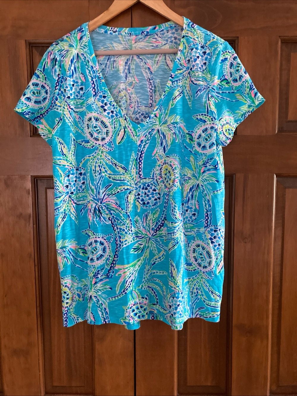NWT Lilly Pulitzer Etta V-Neck Short Sleeve Tee shirt women’s XL